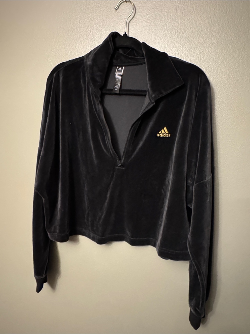 Adidas Black Velvet Quarter-Zip Turtleneck Pullover with Gold Logo. Size M